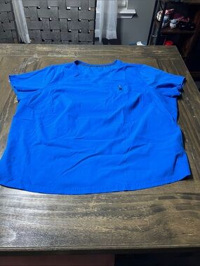 koi Short-Sleeve Scrub Top in Bright Blue